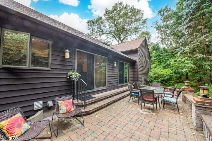 Property Photo:  31 Cheyenne Dr  NJ 07045 