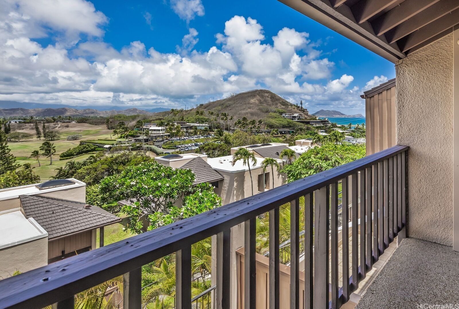Property Photo: 323-D Kaelepulu Drive 304 HI 96734