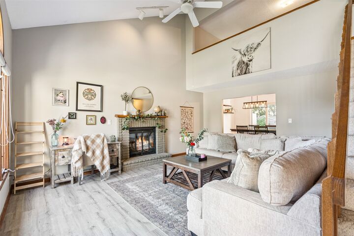 5480 Dakota Drive  West Des Moines IA 50266 photo