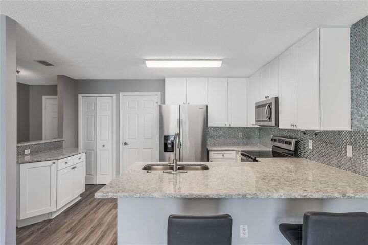 Property Photo: 5107 Monticello Heights Lane FL 32765