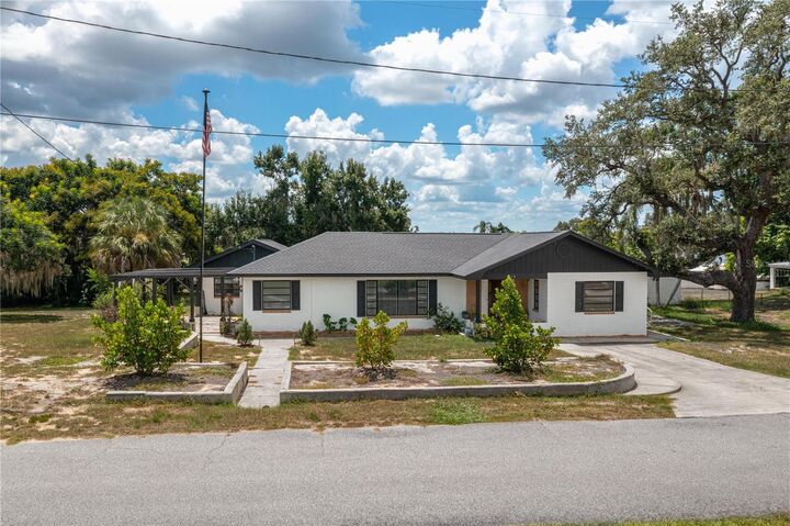 Property Photo:  343 W B Street  FL 33843 