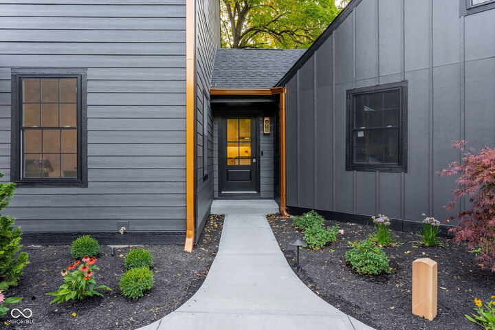 Property Photo: 12 Maplecrest Drive IN 46033