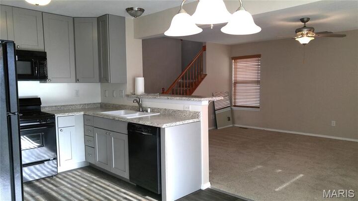 Property Photo: 18 W Homefield Point Court MO 63366