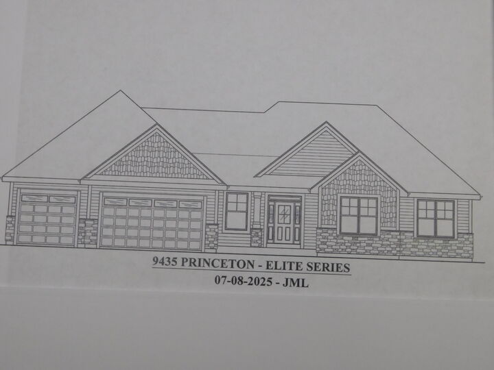 Property Photo:  1012 Candleberry Ln  WI 53024 