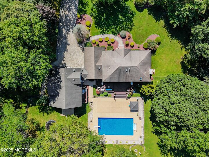 Property Photo:  9 Preston Drive  NJ 08535 