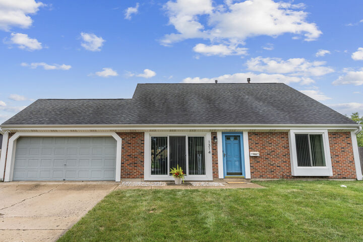 1314 Appletree Lane  Aurora IL 60506 photo