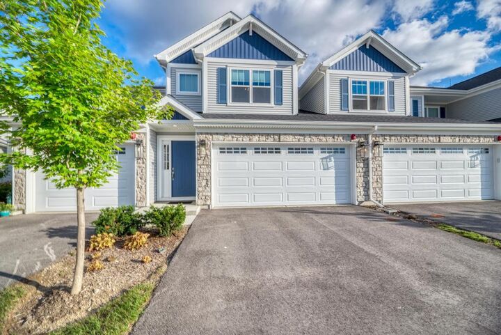 Property Photo:  257 Masters Drive  IL 60101 