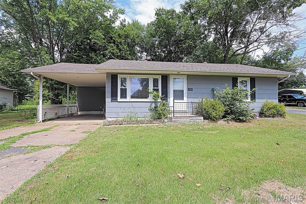 Property Photo:  520 E Olive Street  MO 63780 