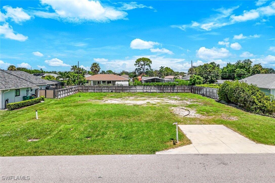 Property Photo: 741 95th Avenue N FL 34108