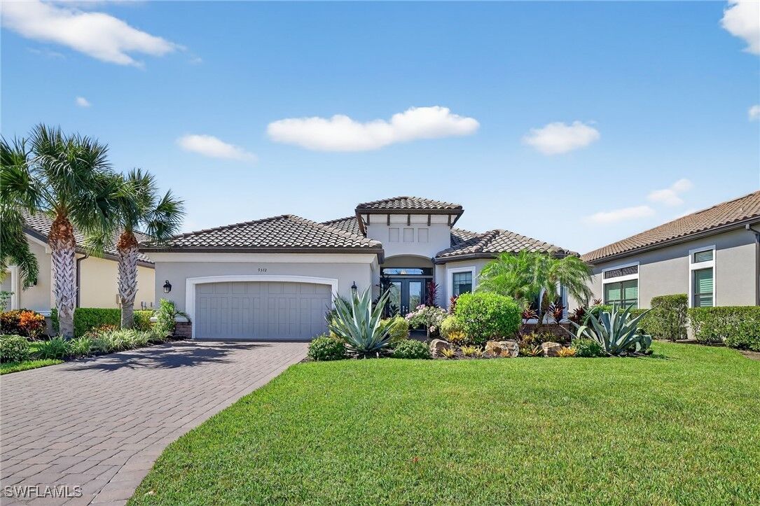 Property Photo:  9512 Livorno Court  FL 34119 
