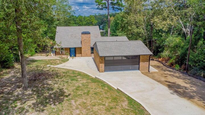 Property Photo: 309 Rosewood TX 75771