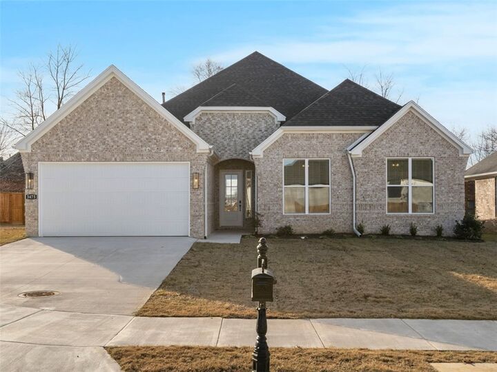 2846 N Grey Squirrel Drive  Fayetteville AR 72704 photo