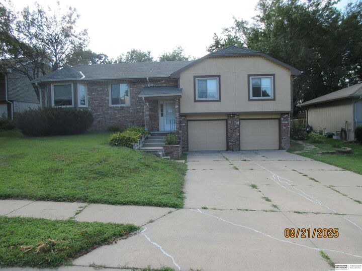 11517 Ruggles Circle  Omaha NE 68164 photo