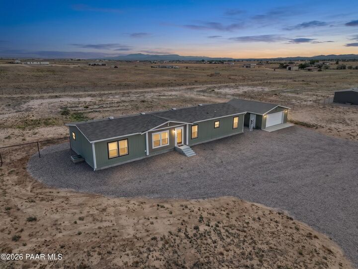 Property Photo:  26987 N Chicory Way  AZ 86334 