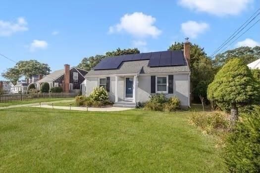Property Photo:  59 King Phillip Dr  RI 02852 