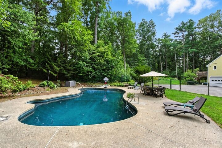 Property Photo:  61 Pond St  MA 01921 