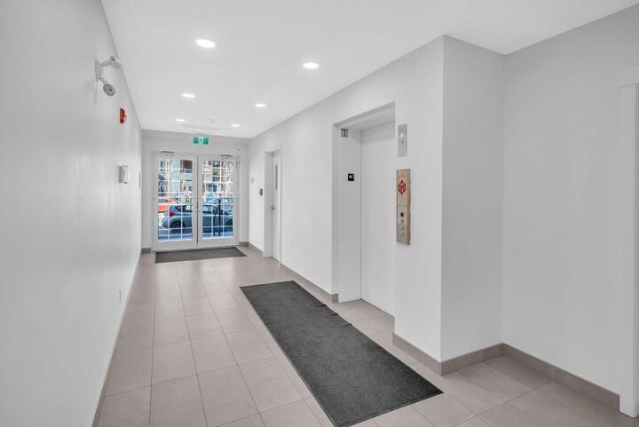 Property Photo:  151 Legacy Main Street SE 8306  AB T2X 5C7 