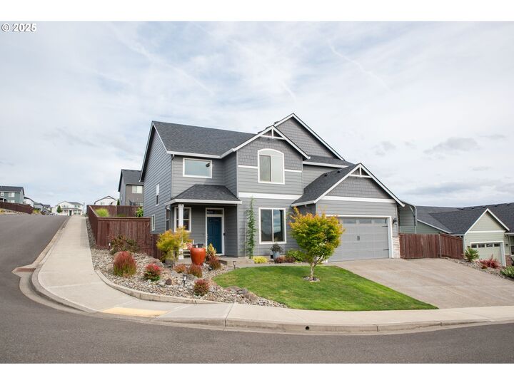 627 E Tanoak Ave  La Center WA 98629 photo