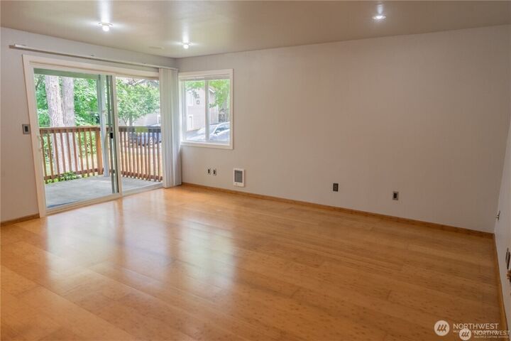 Property Photo:  17203 NE 45th Street 41  WA 98052 