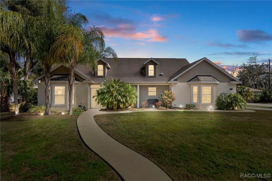 Property Photo: 9431 E Southgate Drive FL 34450