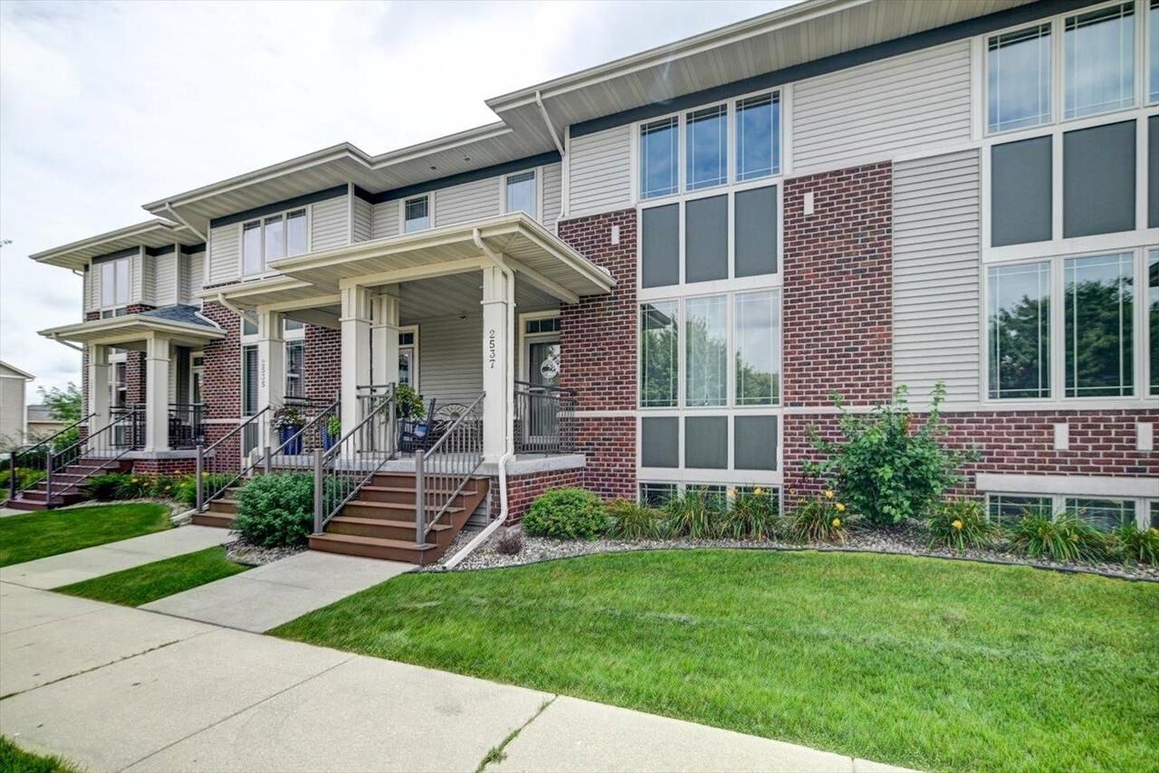 Property Photo:  2537 New Town Drive  WI 53590 