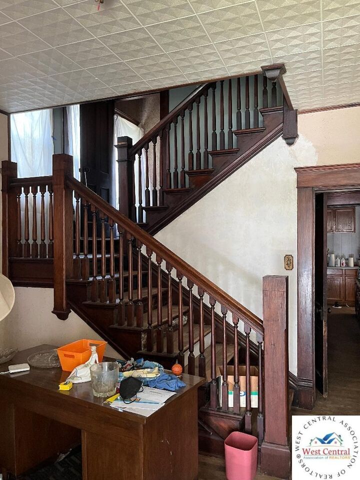 Property Photo: 305 W 5th MO 65301