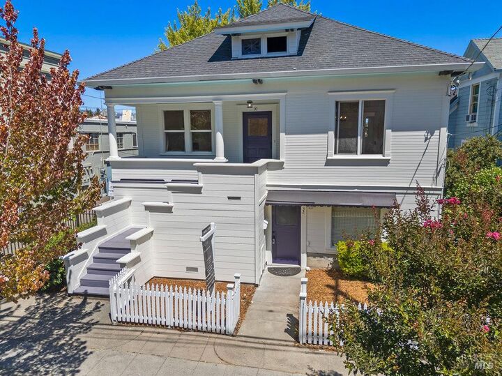 30 Liberty Street  Petaluma CA 94952 photo
