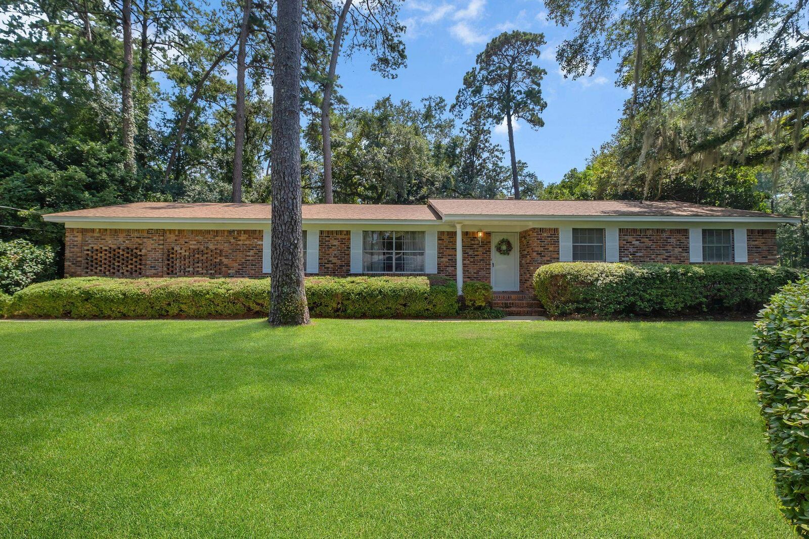 Property Photo: 1205 Walton Drive FL 32312