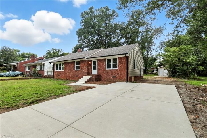 Property Photo:  505 Forrest Street  NC 27262 