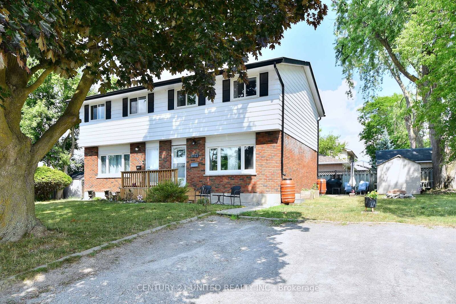 Photo de la propriété: 454 Southpark Drive ON K9J 1C3
