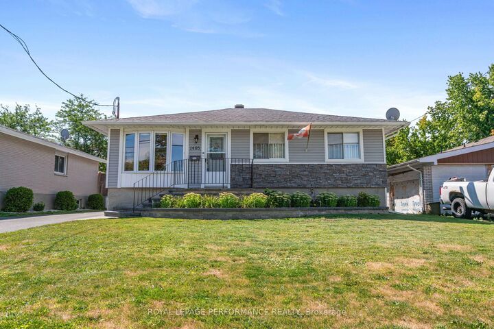 Photo de la propriété: 1495 Holy Cross Boulevard ON K6H 2W9