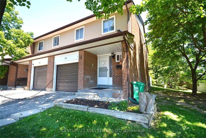 Photo de la propriété: 3025 Cedarglen Gate 63 ON L5C 2V7