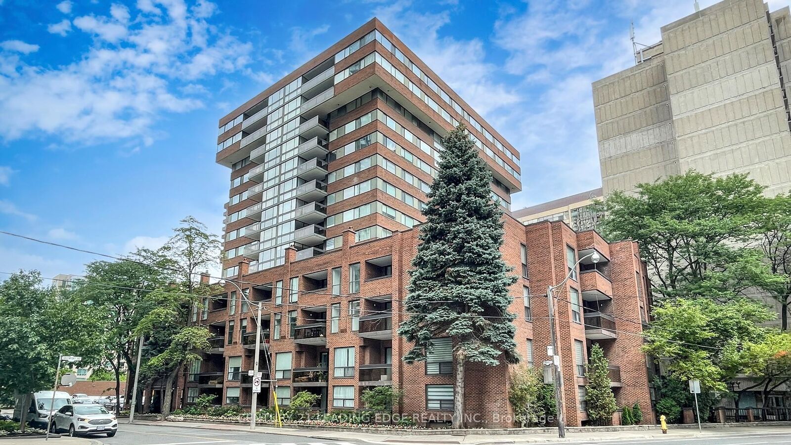 Property Photo: 15 McMurrich Street 201 ON M5R 3M6