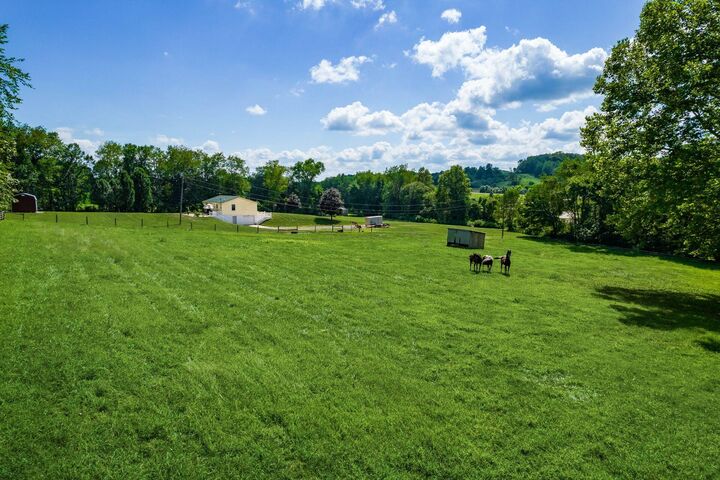 Property Photo: 43208 Ohio 160 OH 45695