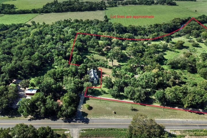 Property Photo:  11910 Fm 1660  TX 78634 