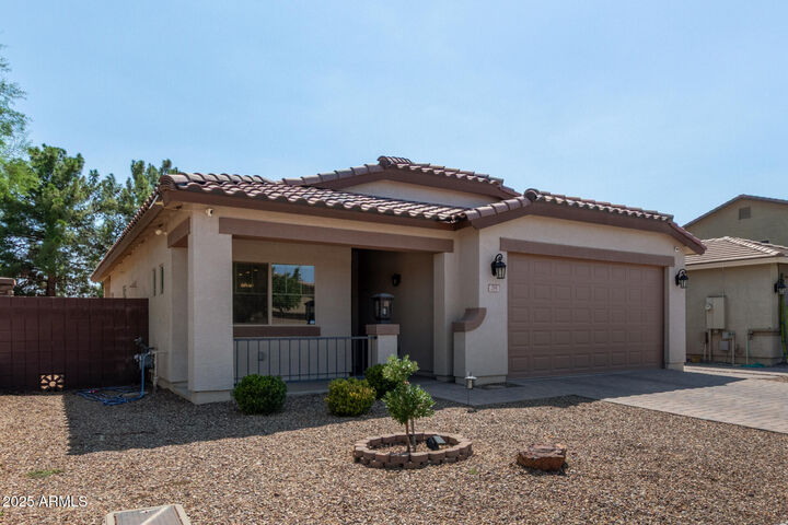 295 W Lyle Avenue  San Tan Valley AZ 85140 photo