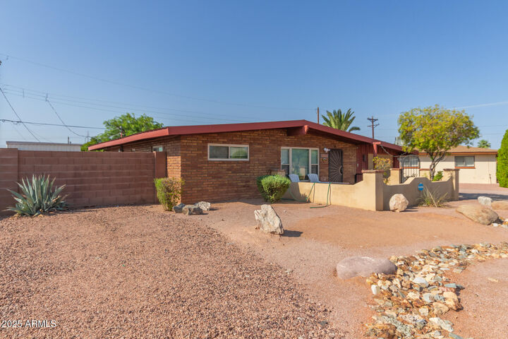 Property Photo: 5409 E Colby Street AZ 85205