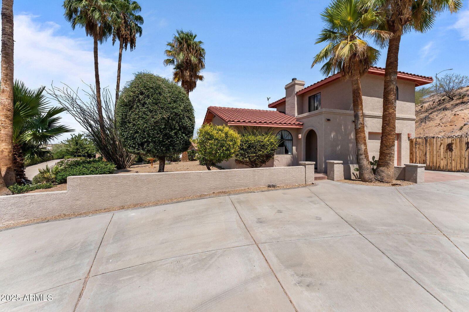 Property Photo:  690 W McLean Drive  AZ 85390