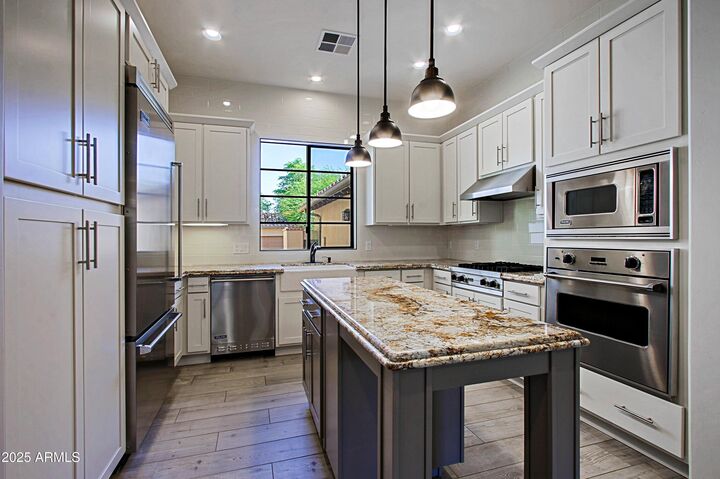 Property Photo: 18650 N Thompson Peak Parkway 1052 AZ 85255