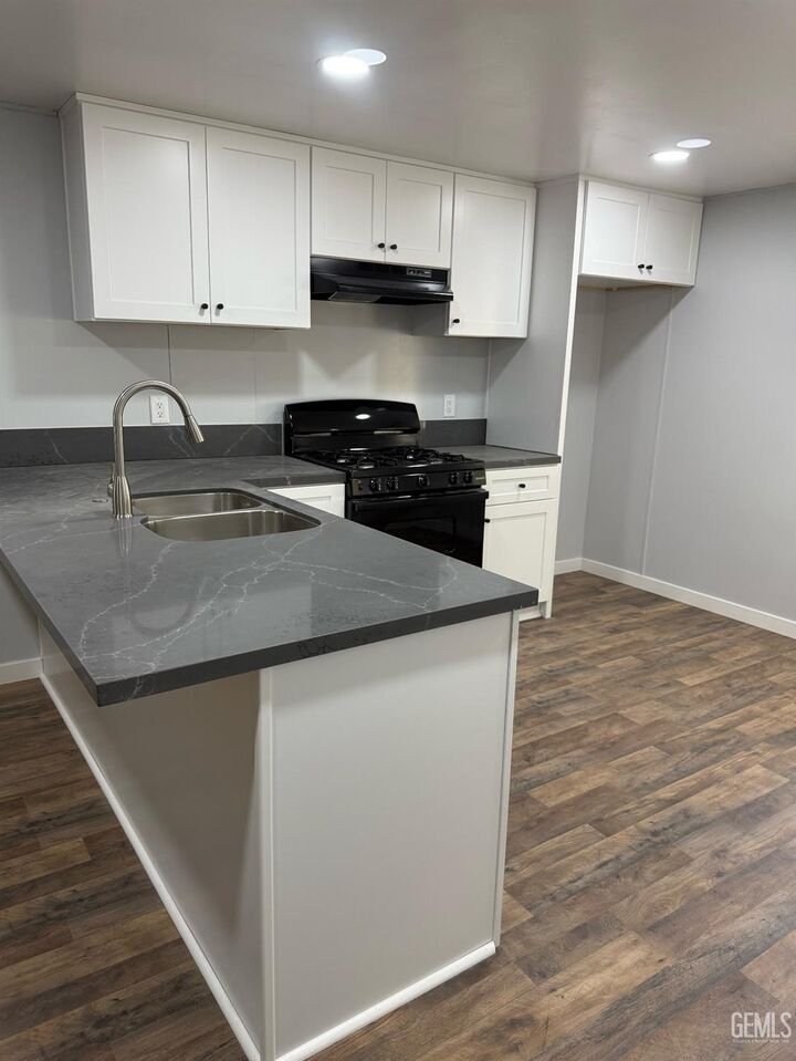 Property Photo:  4121 Balboa Street  CA 93240 