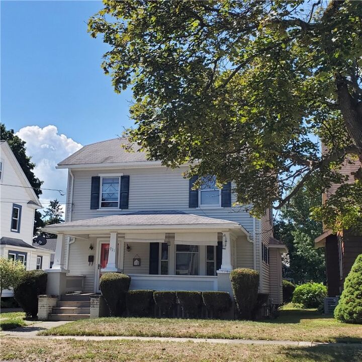 Property Photo:  921 Grove Street  NY 14901 