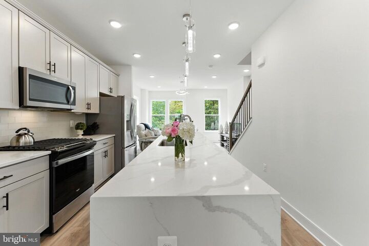Property Photo: 807 King Farm Boulevard MD 20850