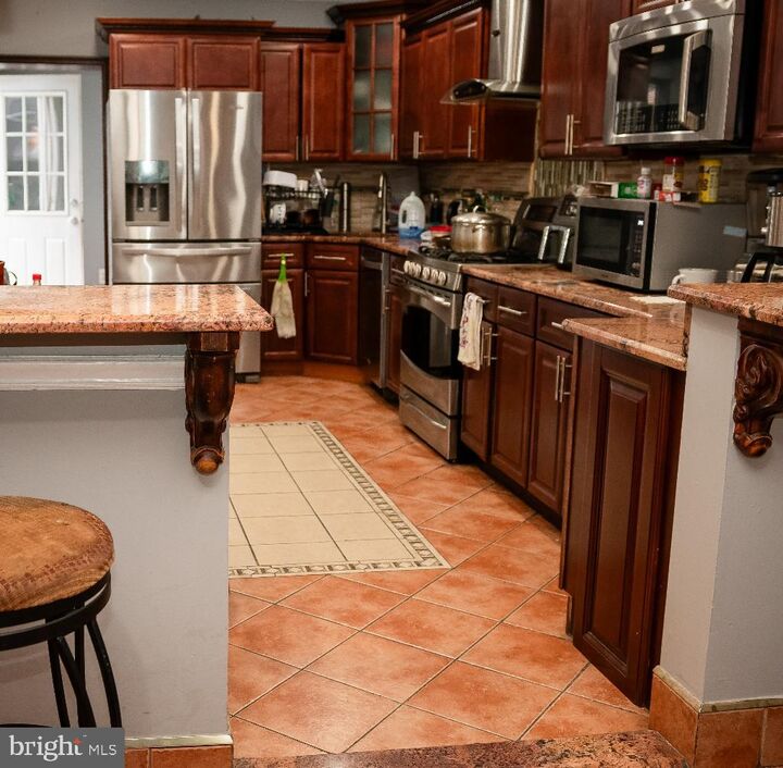 Property Photo: 3925 L Street PA 19124
