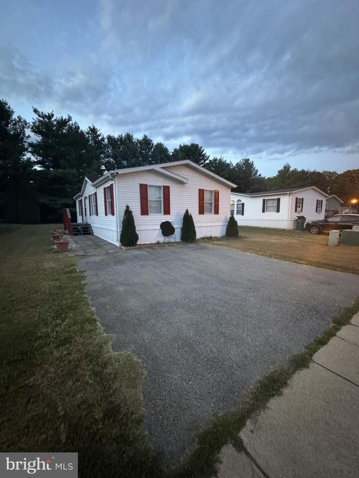 30 Manchester Drive  Charles Town WV 25414 photo