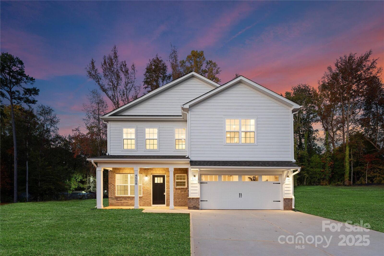 Property Photo: 9705 Forest Drive NC 28216