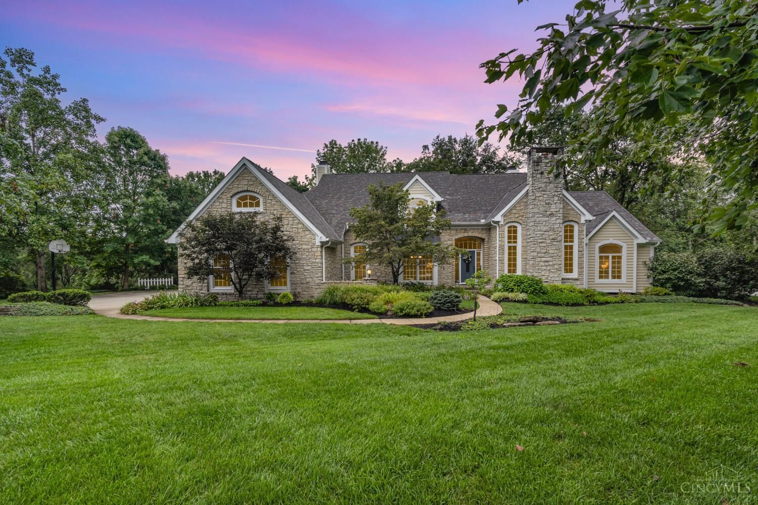 Property Photo: 11317 Terwilligersknoll Court OH 45249
