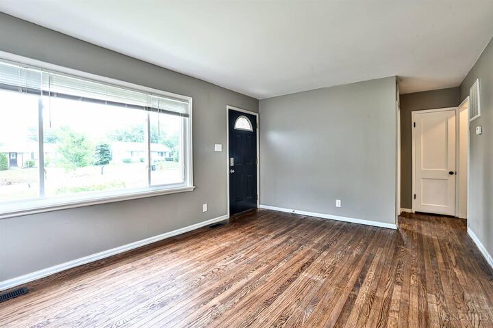 Property Photo: 10921 Chester Road OH 45246