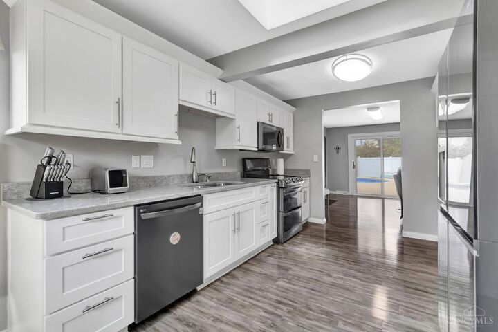 Property Photo: 7318 Hollywood Drive OH 45069