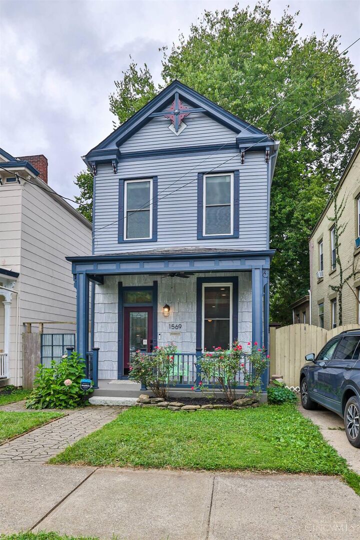 Property Photo: 1569 Pullan Avenue OH 45223