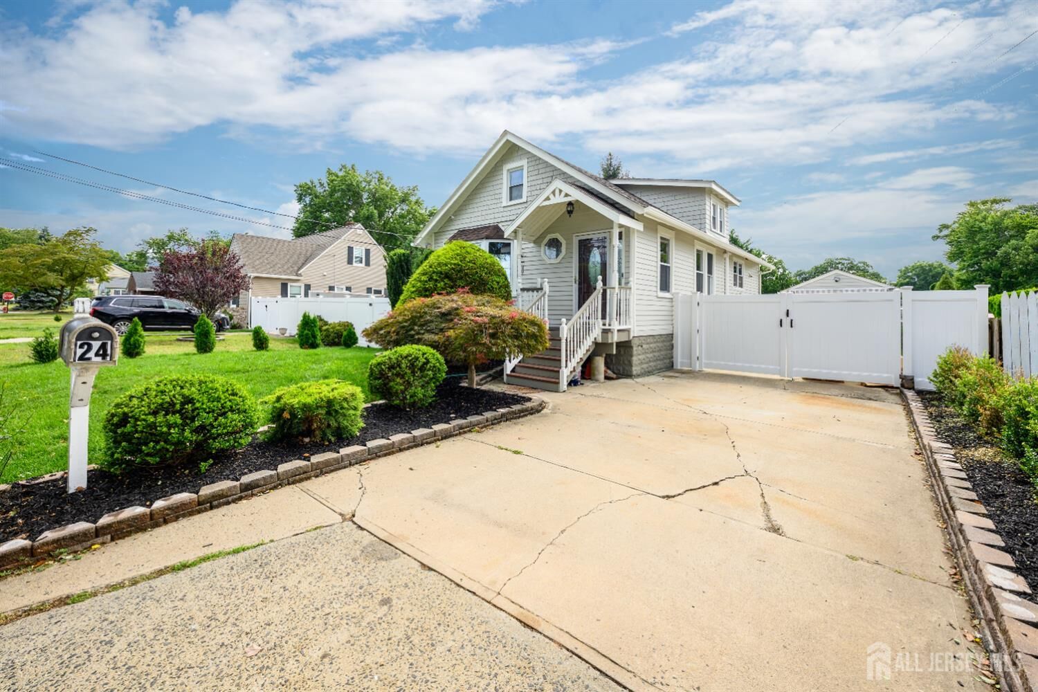 Property Photo: 24 Crestwood Avenue NJ 08817
